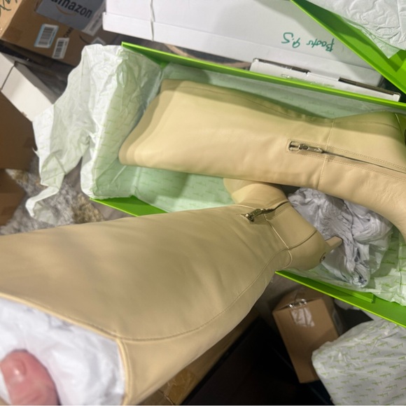 NWT- Sam Edelman Women's SHAUNA Round Toe Knee High Boots in Eggshell / Cream - Picture 5 of 17